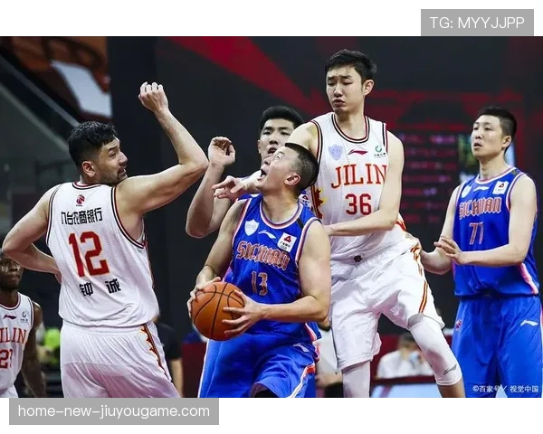 后场核心表现爆炸，球队依靠他找到赢球关键！，什么是后场球